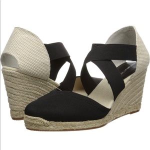 Adrienne Vittadini Wedge Sandals!